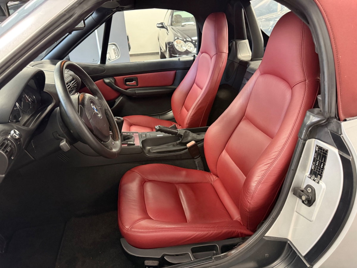 BMW Z3 Cabrio 2.2 24V cat Roadster (10)