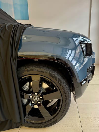 Land Rover Defender 110 3.0D I6 300 CV AWD Auto X-Dynamic HSE