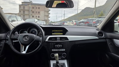 Mercedes-Benz Classe C 200 CDI BlueEFFICIENCY Avantgarde (10)