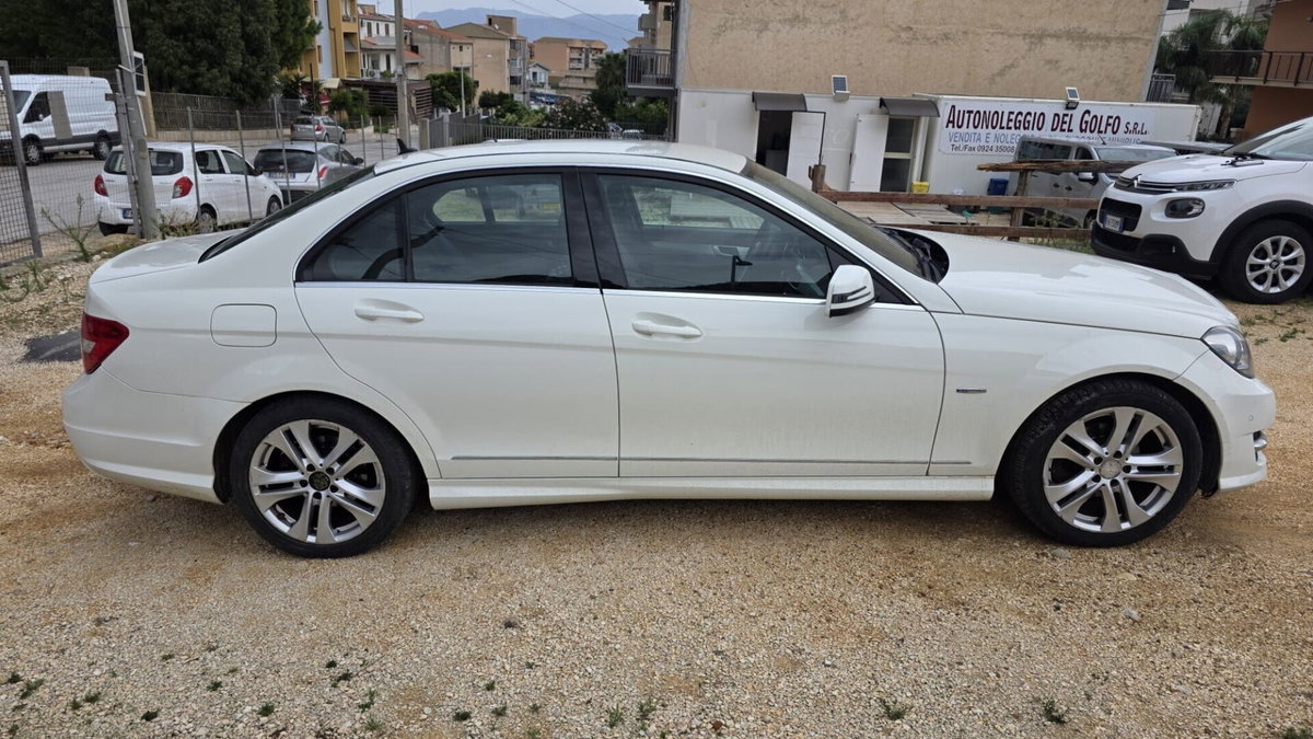 Mercedes-Benz Classe C 200 CDI BlueEFFICIENCY Avantgarde (7)