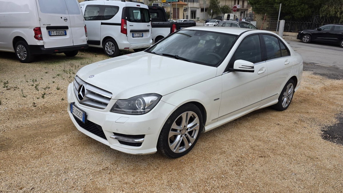 Mercedes-Benz Classe C 200 CDI BlueEFFICIENCY Avantgarde (8)