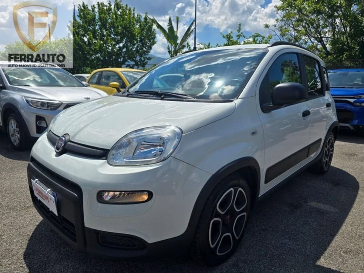 Fiat Panda 1.0 FireFly S&S Hybrid City Cross (13)