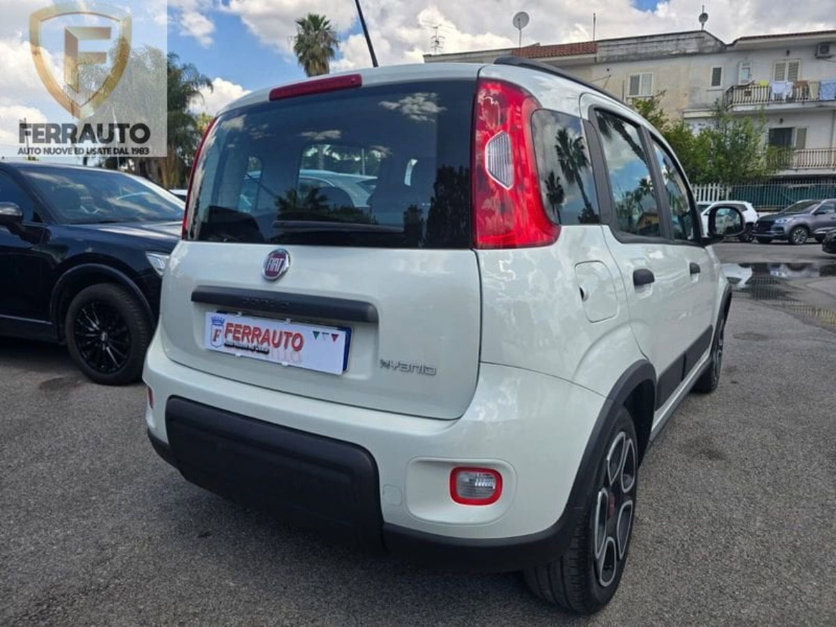 Fiat Panda 1.0 FireFly S&S Hybrid City Cross (14)