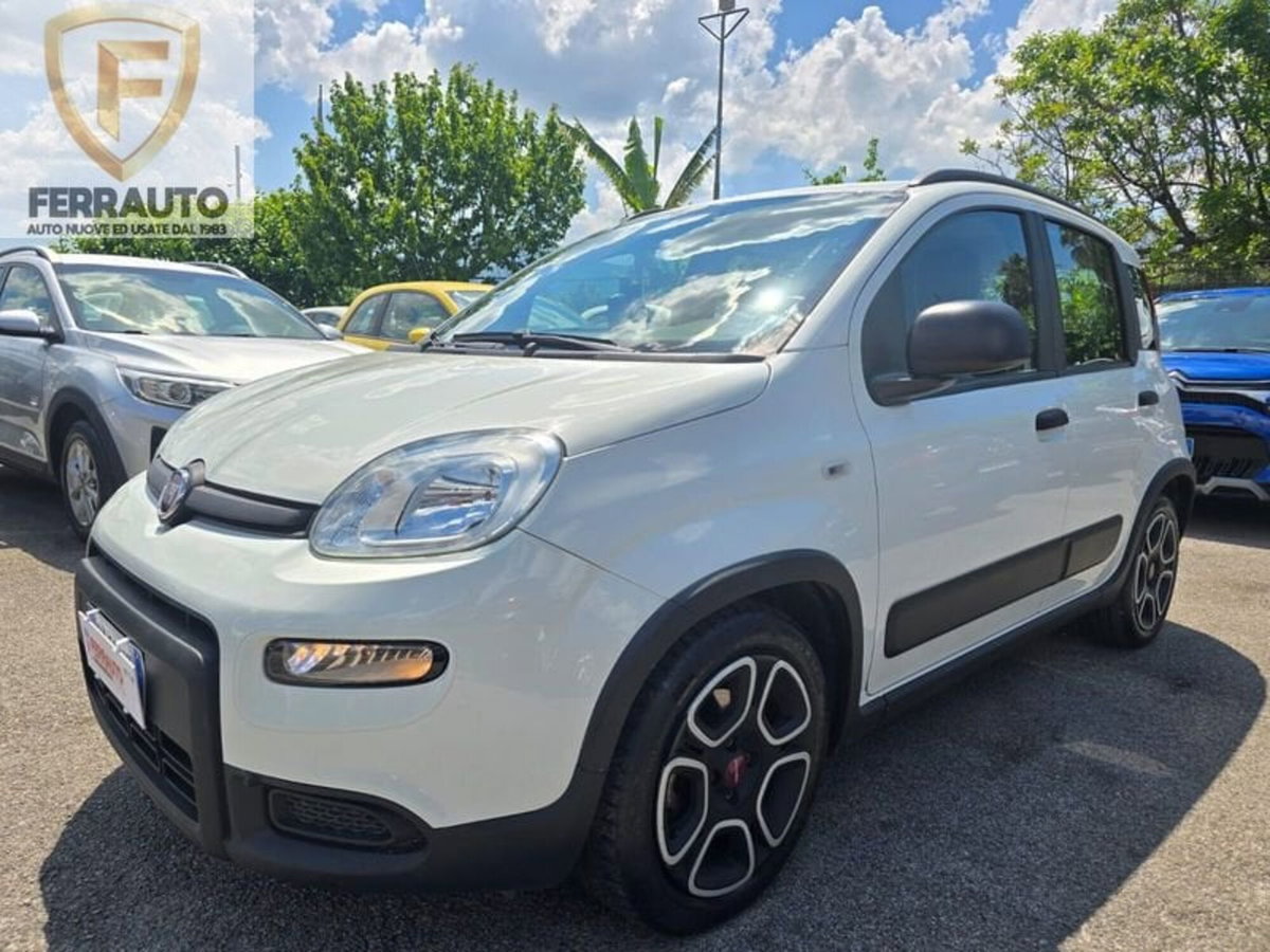 Fiat Panda 1.0 FireFly S&S Hybrid City Cross (4)