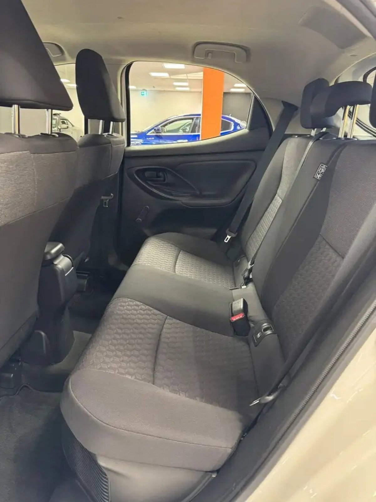 Toyota Yaris 1.5 Hybrid 5 porte Trend (13)