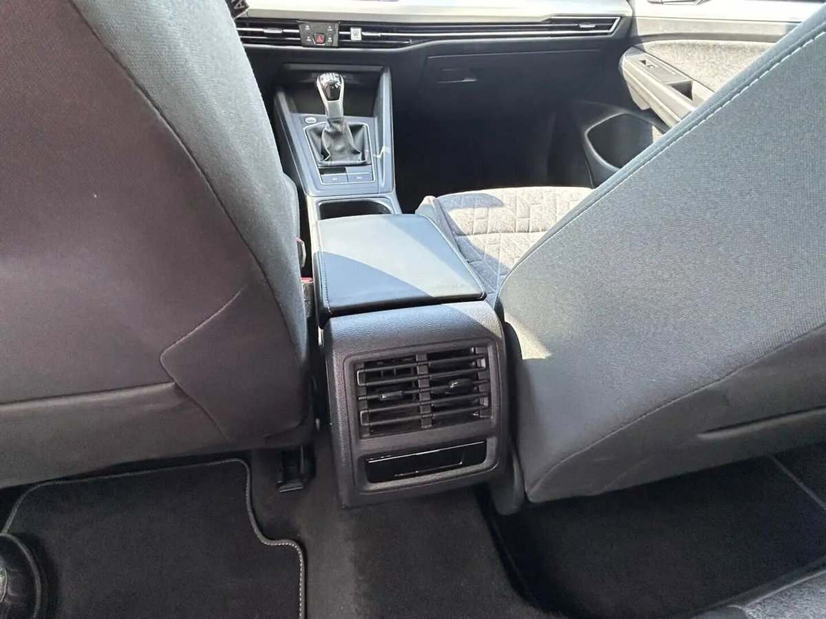 Volkswagen Golf 2.0 TDI SCR Style (10)
