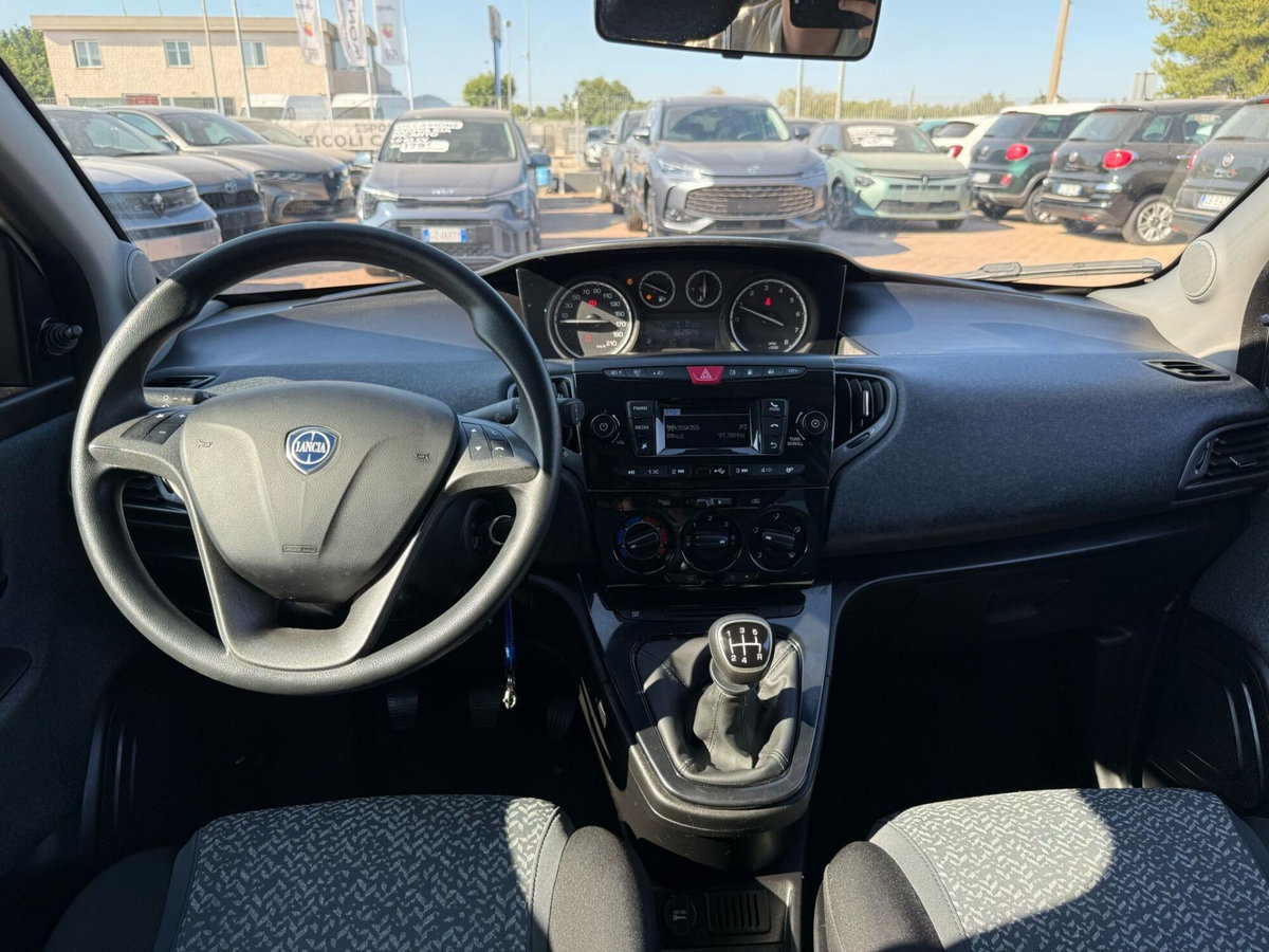 Lancia Ypsilon 1.2 69 CV 5 porte GPL Ecochic Elefantino Blu (9)