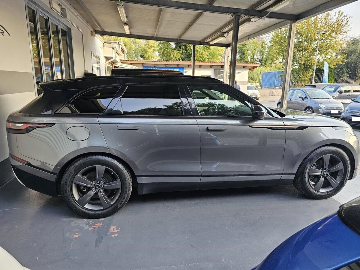 Land Rover Range Rover Velar 2.0D I4 240 CV R-Dynamic S (9)