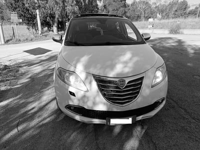 Lancia Ypsilon 1.3 MJT 16V 95 CV 5 porte S&S Gold usata