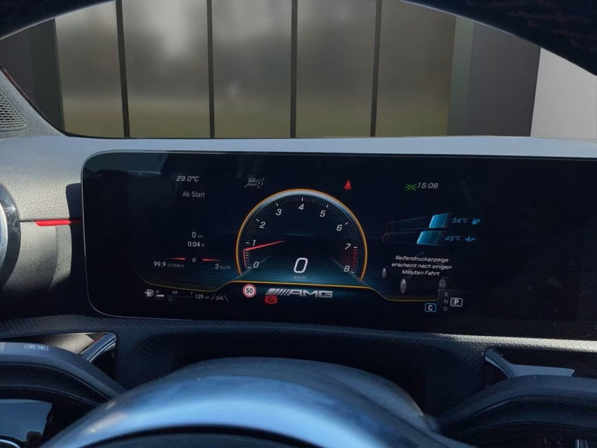 Mercedes-Benz Classe A 45 AMG 4Matic+ (11)