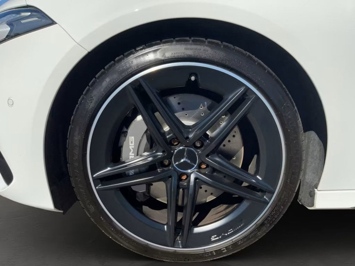 Mercedes-Benz Classe A 45 AMG 4Matic+ (4)