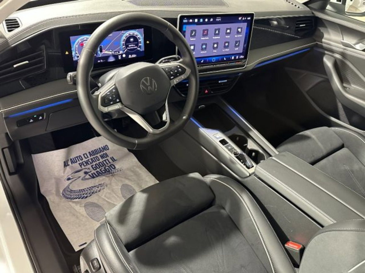 Volkswagen Passat 1.5 etsi act Business 150cv dsg (7)