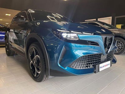 Alfa Romeo Junior elettrica Speciale 156cv nuova