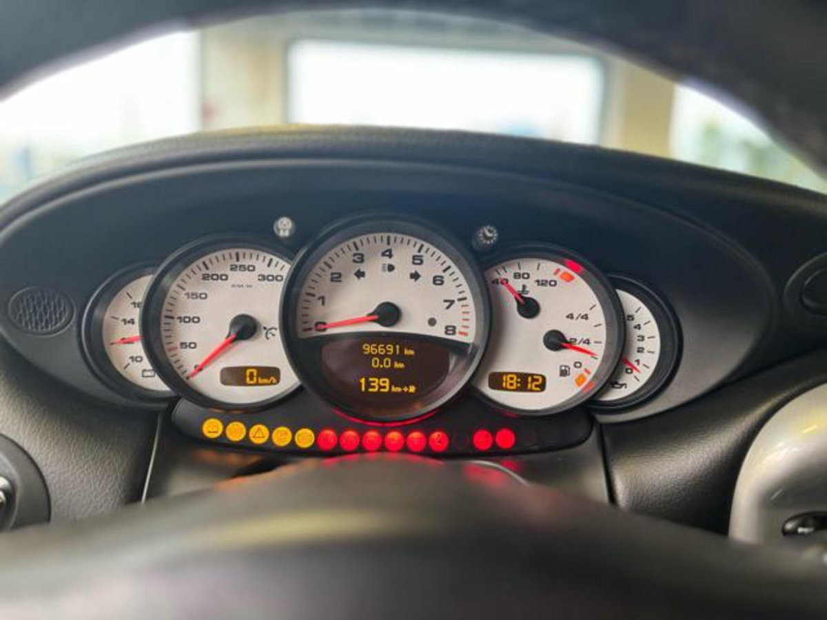 Porsche 911 Cabrio Carrera cat (12)