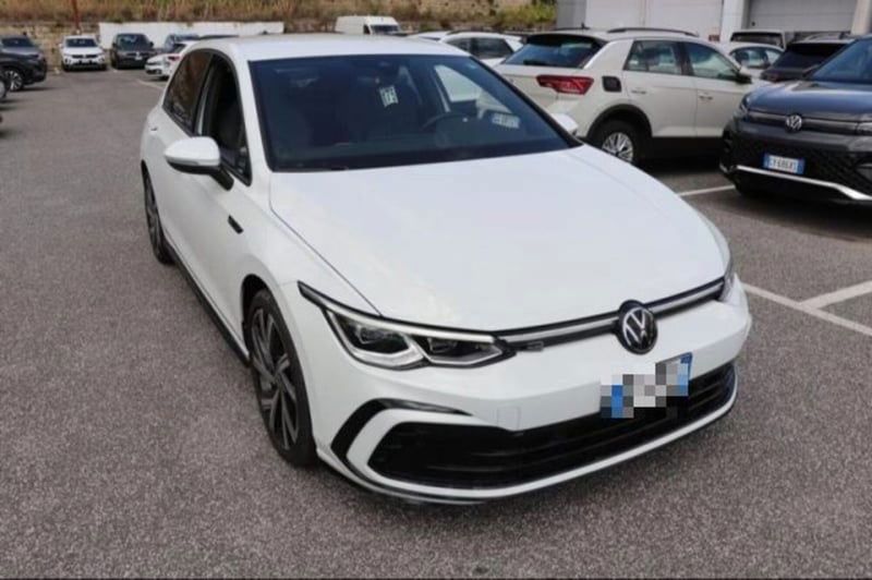 Volkswagen Golf 1.5 eTSI 130 CV EVO ACT DSG R-Line
