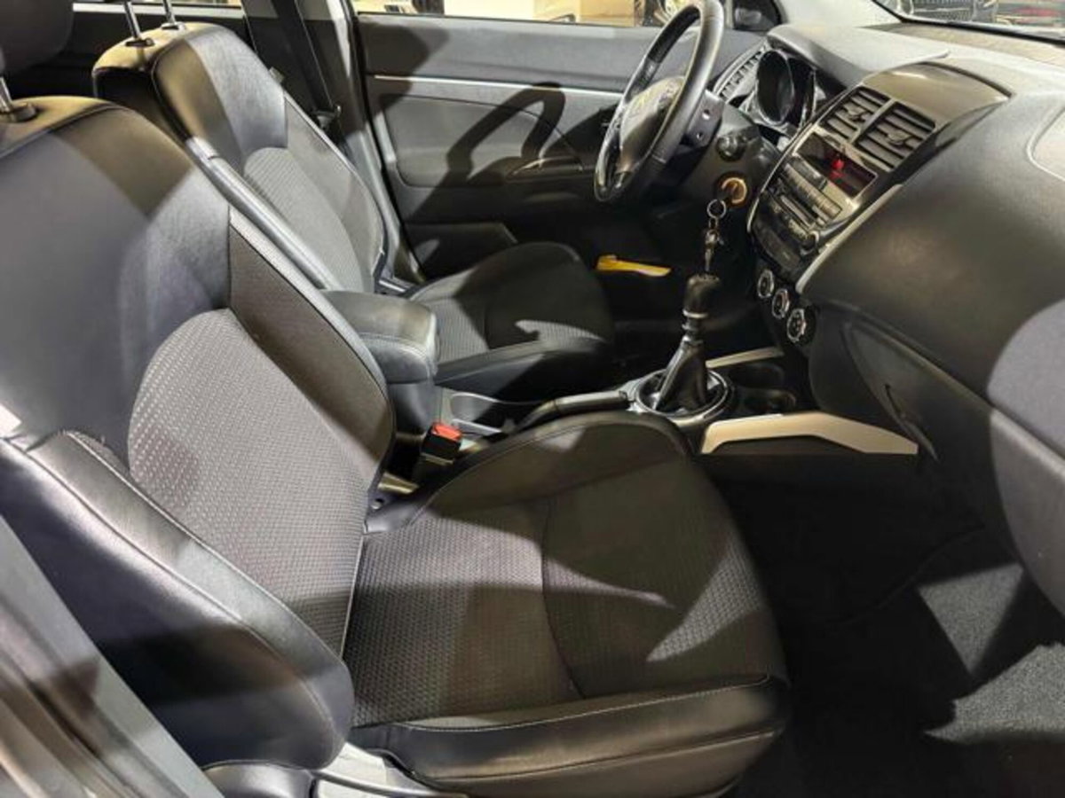 Citroen C4 Aircross 1.6 HDi 115 Stop&Start 2WD Seduction (11)