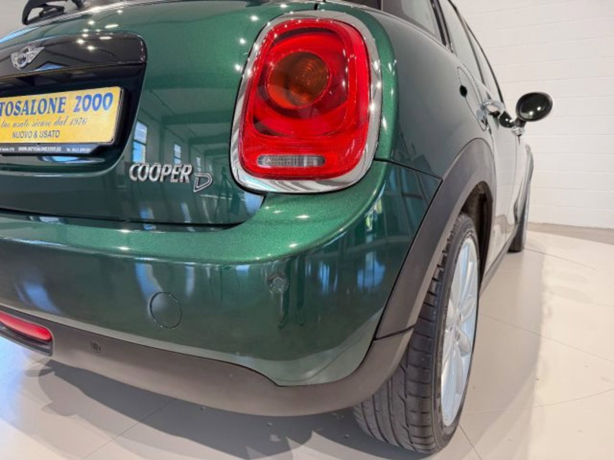 MINI Mini 1.5 Cooper D (10)
