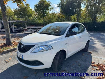 Lancia Ypsilon 1.0 FireFly 5 porte S&S Hybrid Silver Plus usata