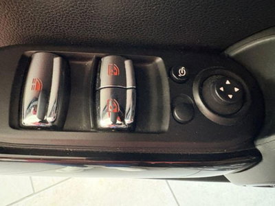 MINI Mini Cabrio 1.5 Cooper D Boost Cabrio (14)