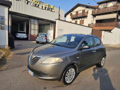 Lancia Ypsilon 1.2 69 CV 5 porte Silver usata