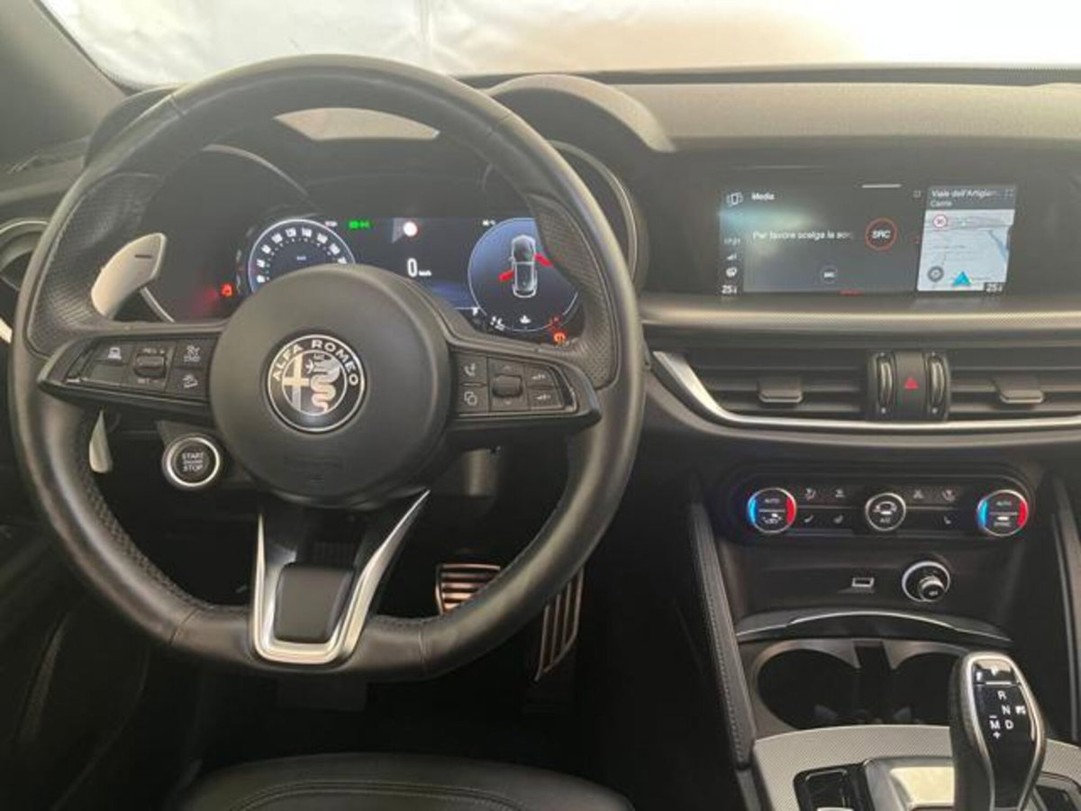 Alfa Romeo Stelvio Stelvio 2.2 Turbodiesel 210 CV AT8 Q4 Veloce Tì (11)