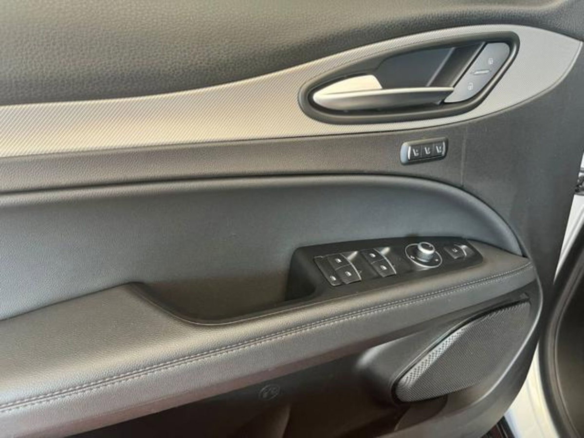Alfa Romeo Stelvio Stelvio 2.2 Turbodiesel 210 CV AT8 Q4 Veloce Tì (18)