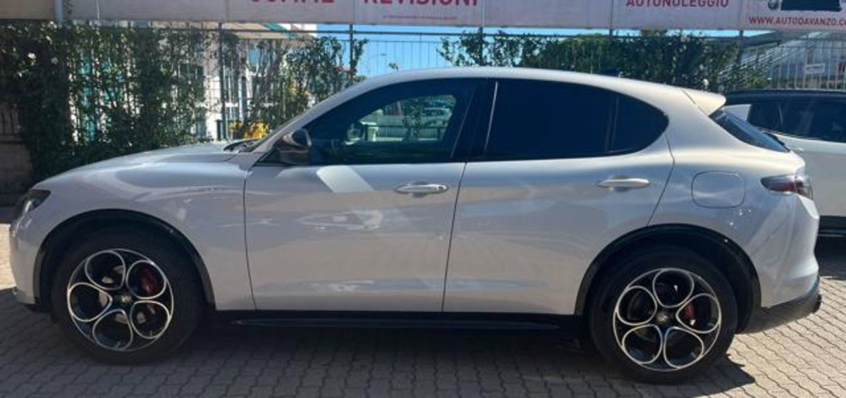 Alfa Romeo Stelvio Stelvio 2.2 Turbodiesel 210 CV AT8 Q4 Veloce Tì (4)