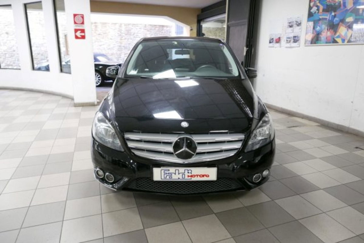 Mercedes-Benz Classe B 180 CDI BlueEFFICIENCY Executive (2)