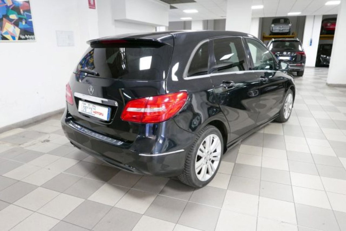 Mercedes-Benz Classe B 180 CDI BlueEFFICIENCY Executive (4)