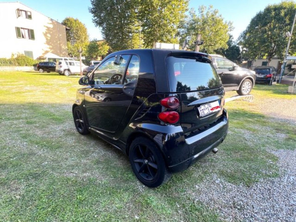 smart Fortwo 1000 52 kW MHD coupé pulse (6)