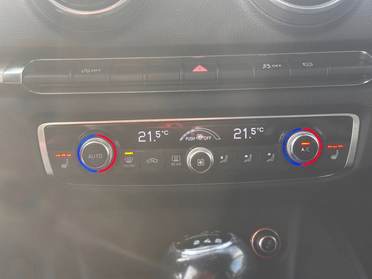 Audi A3 Sportback 2.0 TDI Ambiente (10)