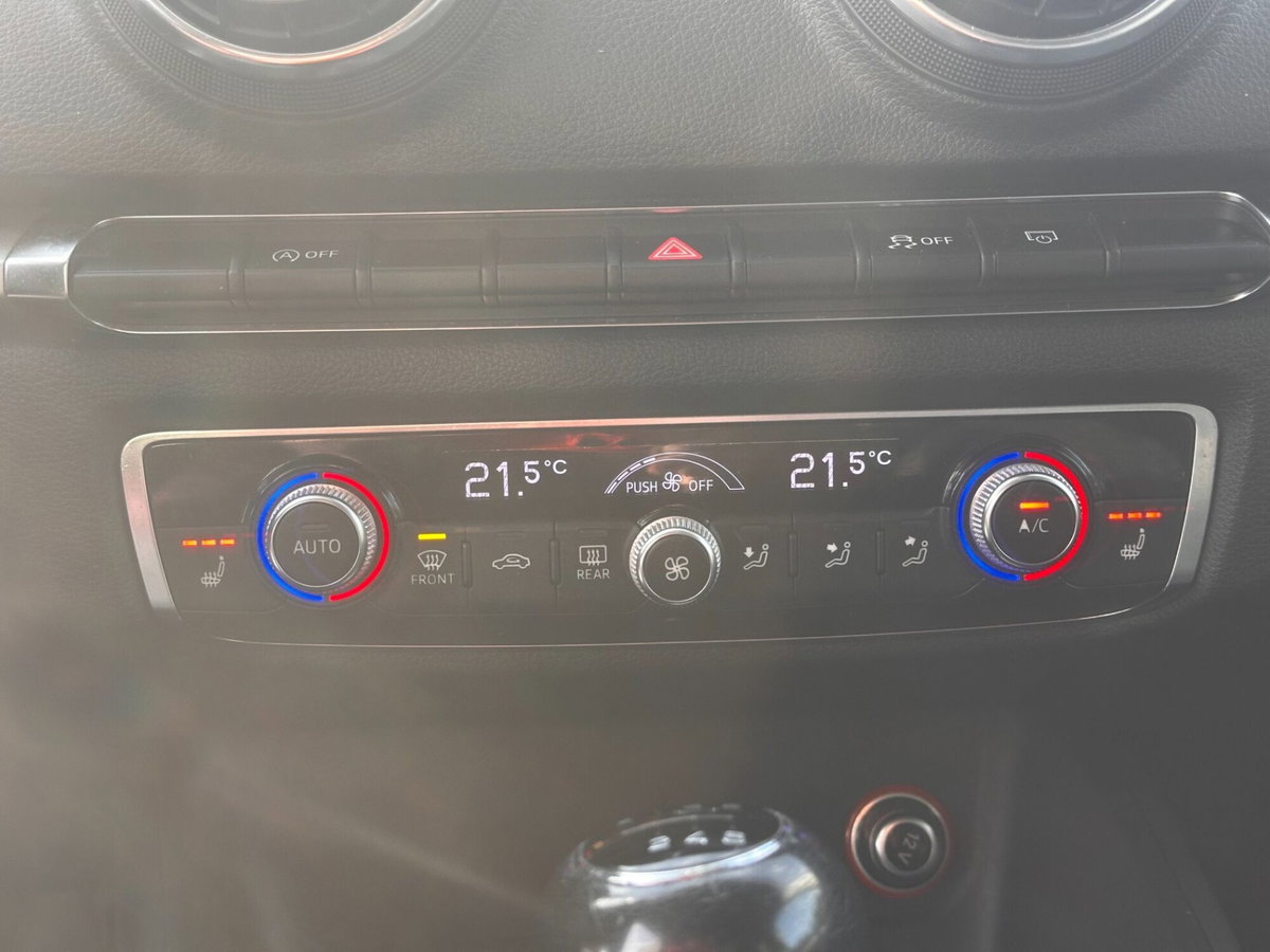 Audi A3 Sportback 2.0 TDI Ambiente (11)