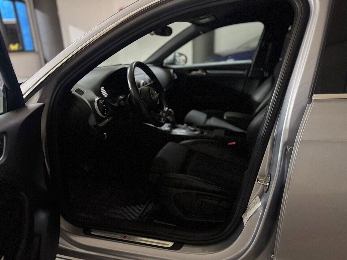 Audi A3 Sportback 1.6 TDI clean diesel S tronic Ambition (17)
