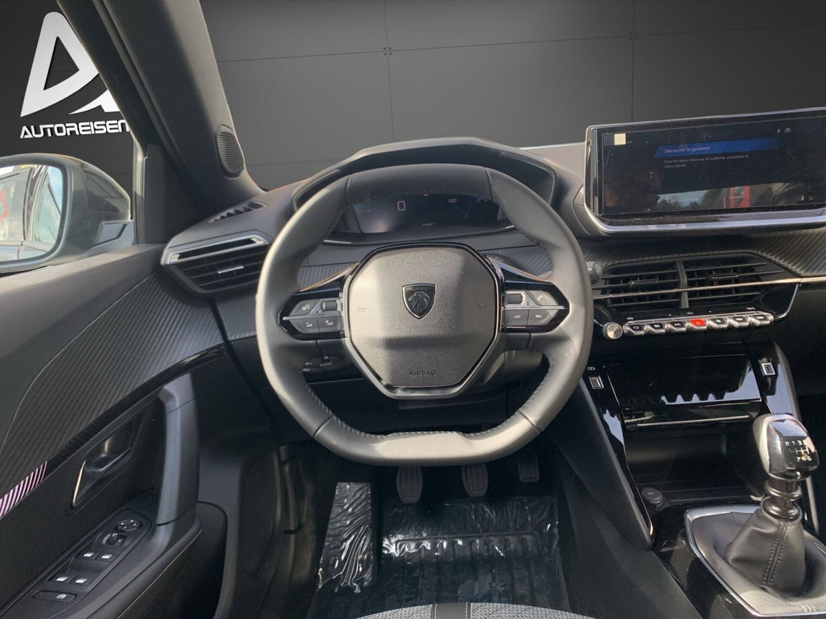 Peugeot 2008 1.2 puretech Active s&s 100cv (9)