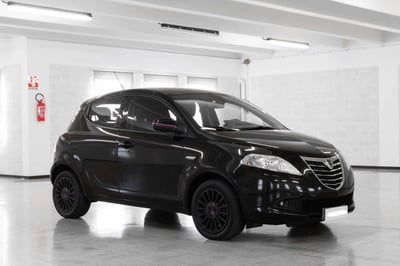 Lancia Ypsilon 0.9 TwinAir 85 CV 5 porte Metano Ecochic Gold usata