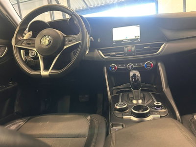 Alfa Romeo Giulia 2.2 Turbodiesel 150 CV (14)