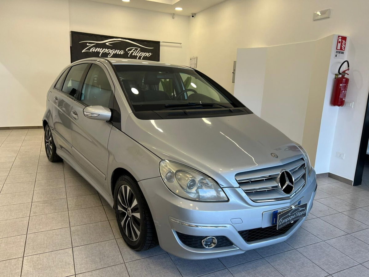Mercedes-Benz Classe B 180 CDI Sport (2)