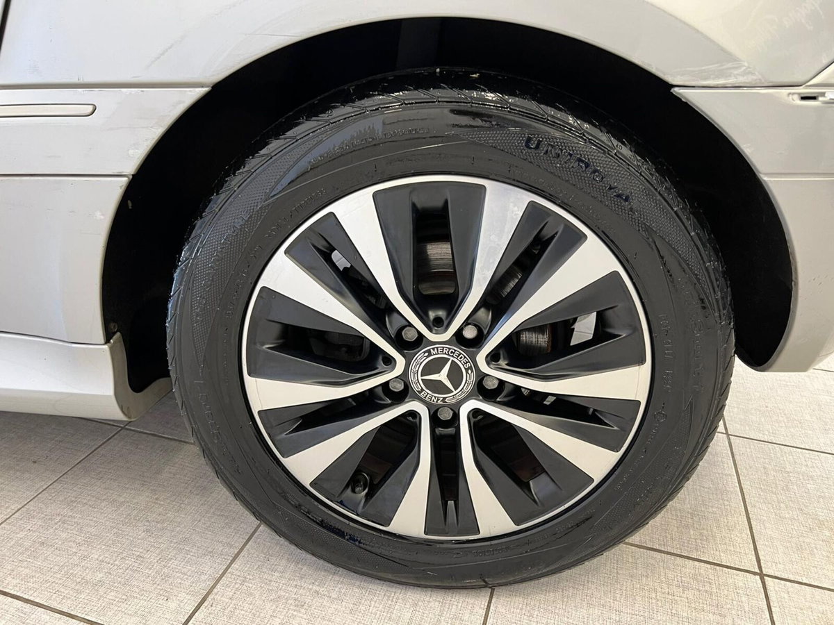 Mercedes-Benz Classe B 180 CDI Sport (9)