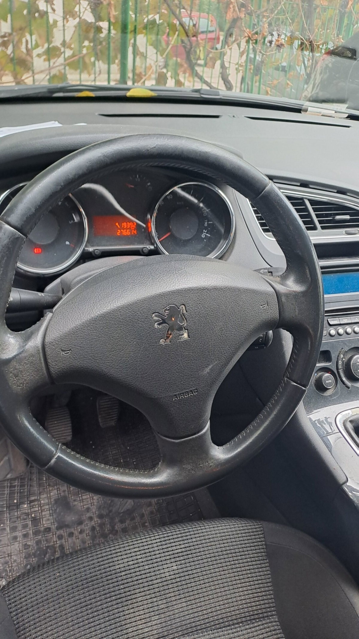 Peugeot 5008 1.6 HDi 112CV Business (5)
