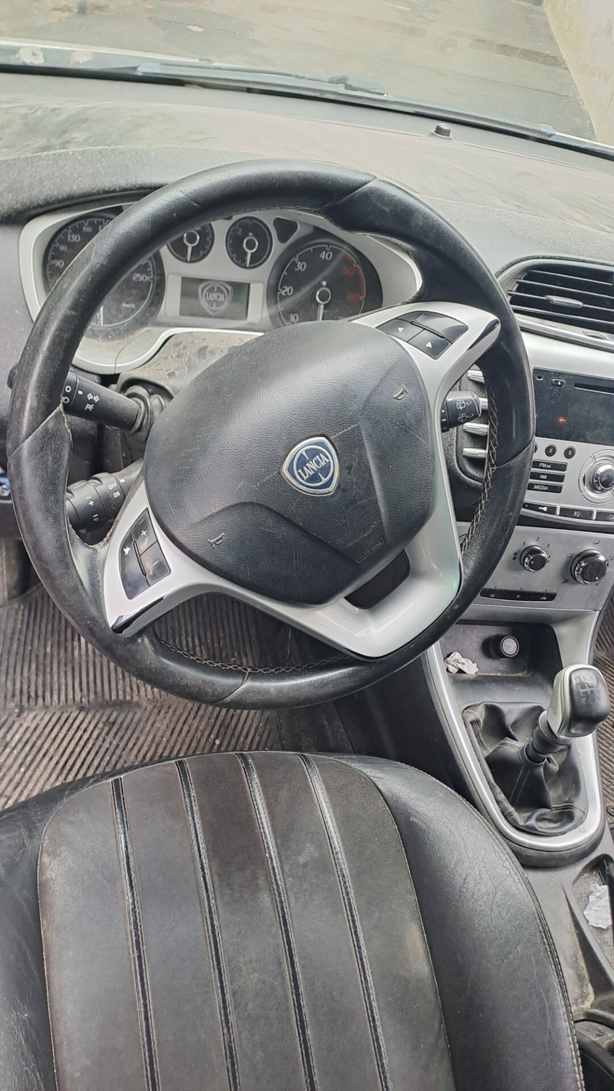 Lancia Delta 1.6 MJT DPF Silver (6)