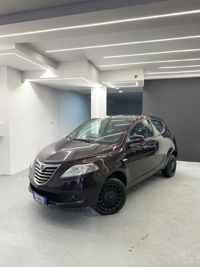 Lancia Ypsilon 0.9 TwinAir 85 CV 5 porte Metano Ecochic Elefantino usata
