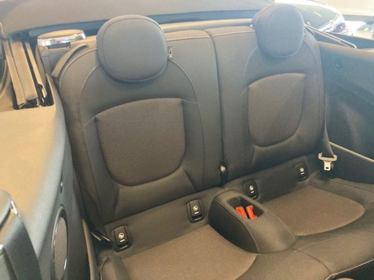 MINI Mini Cabrio 1.5 One Cabrio (18)