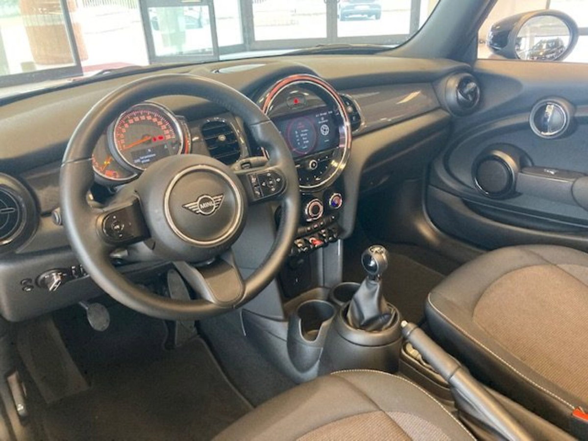 MINI Mini Cabrio 1.5 One Cabrio (9)