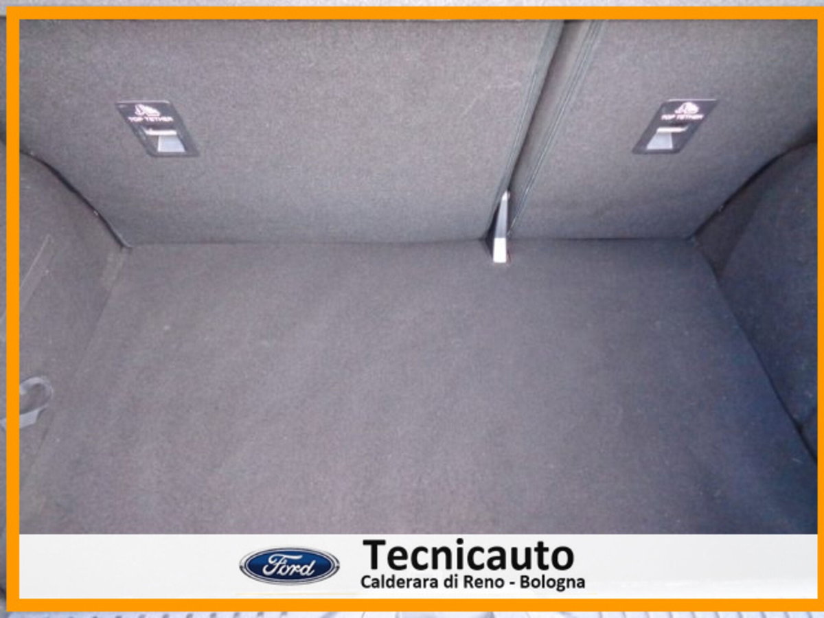 Ford Fiesta 1.1 75 CV 5 porte Titanium (12)