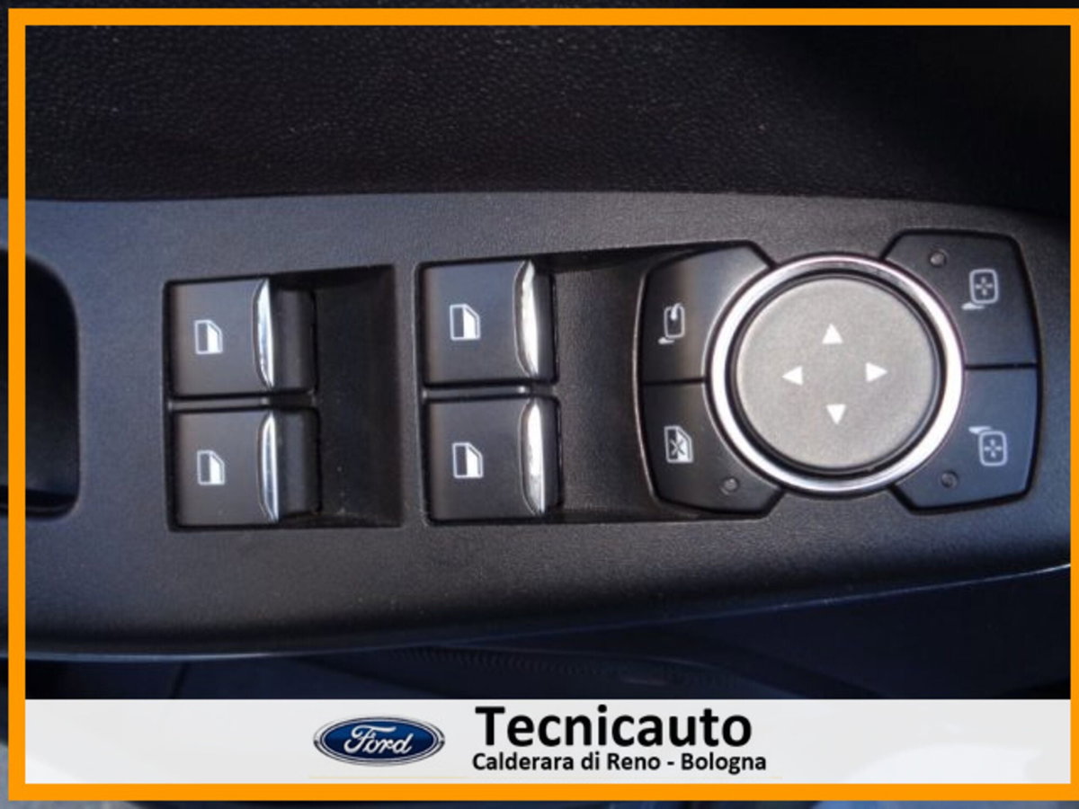Ford Fiesta 1.1 75 CV 5 porte Titanium (15)