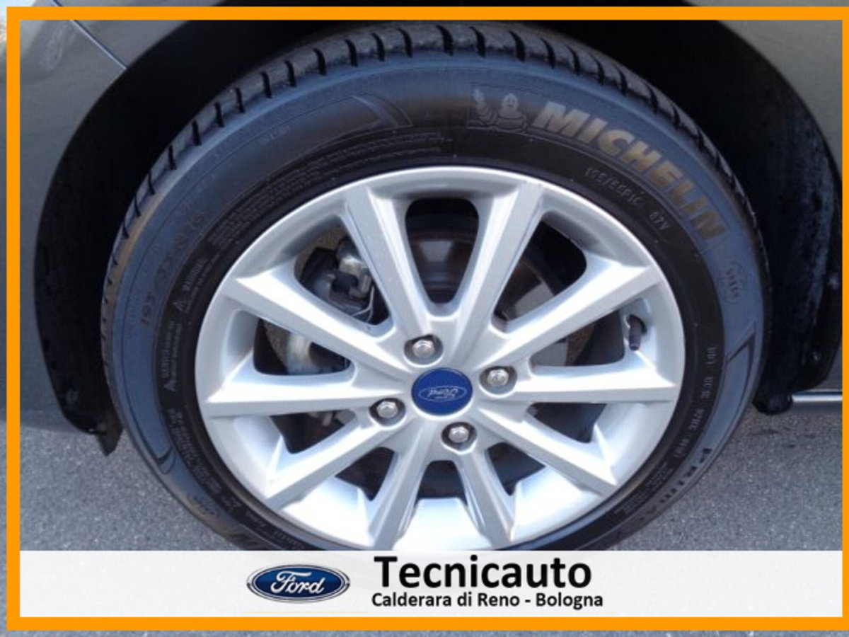 Ford Fiesta 1.1 75 CV 5 porte Titanium (20)