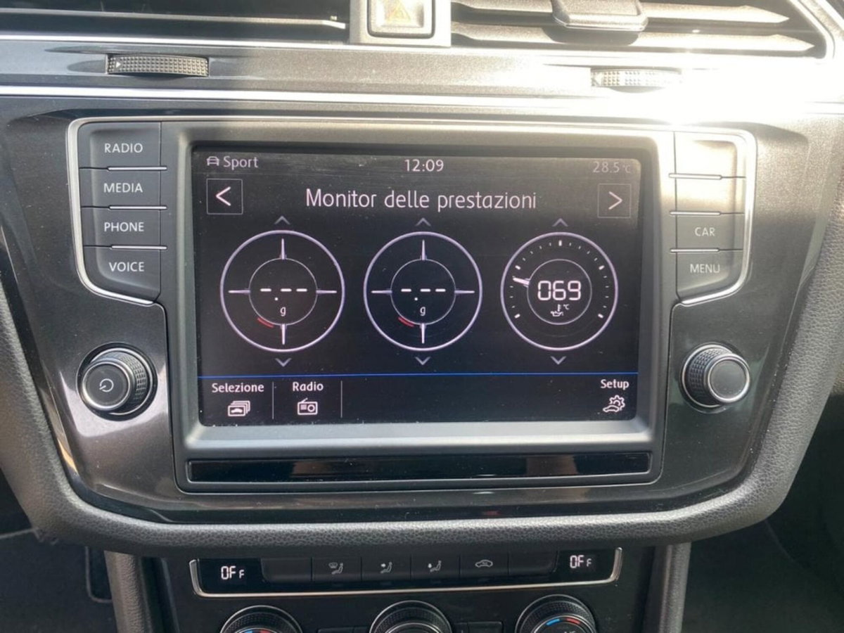 Volkswagen Tiguan 2.0 TDI SCR DSG 4MOTION Executive BMT (18)