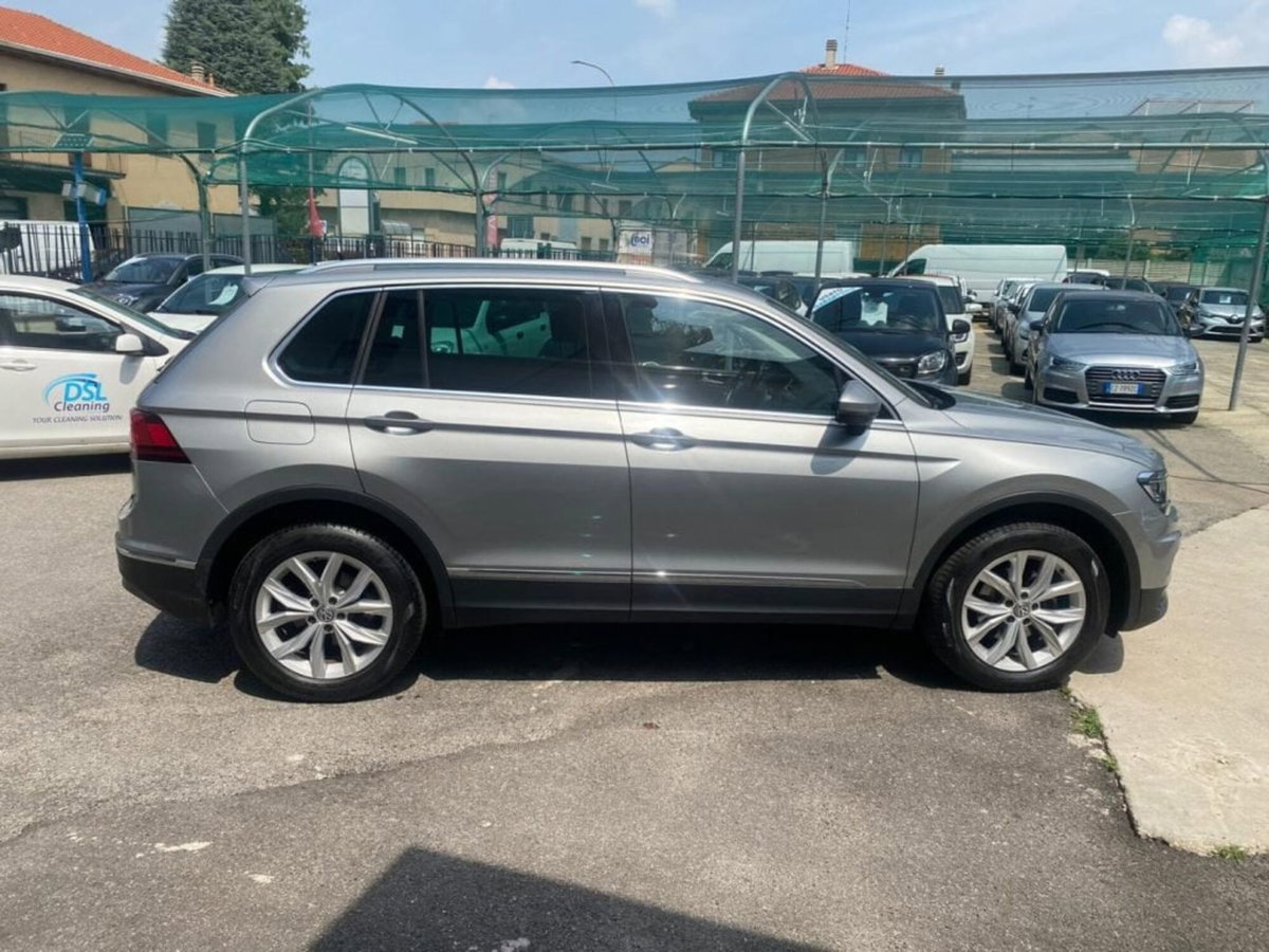 Volkswagen Tiguan 2.0 TDI SCR DSG 4MOTION Executive BMT (6)