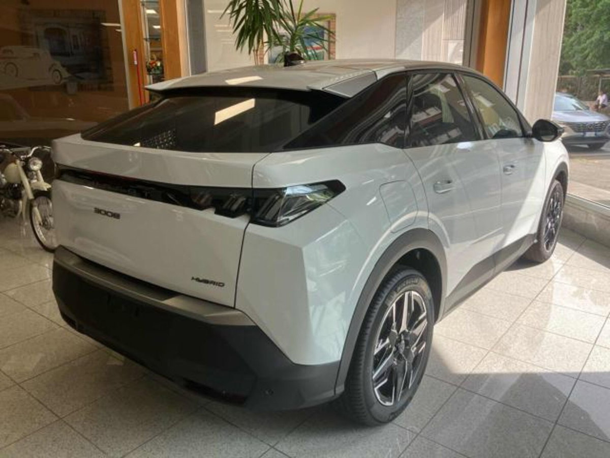 Peugeot 3008 1.2 hybrid Allure Business 145cv e-dcs6 (3)