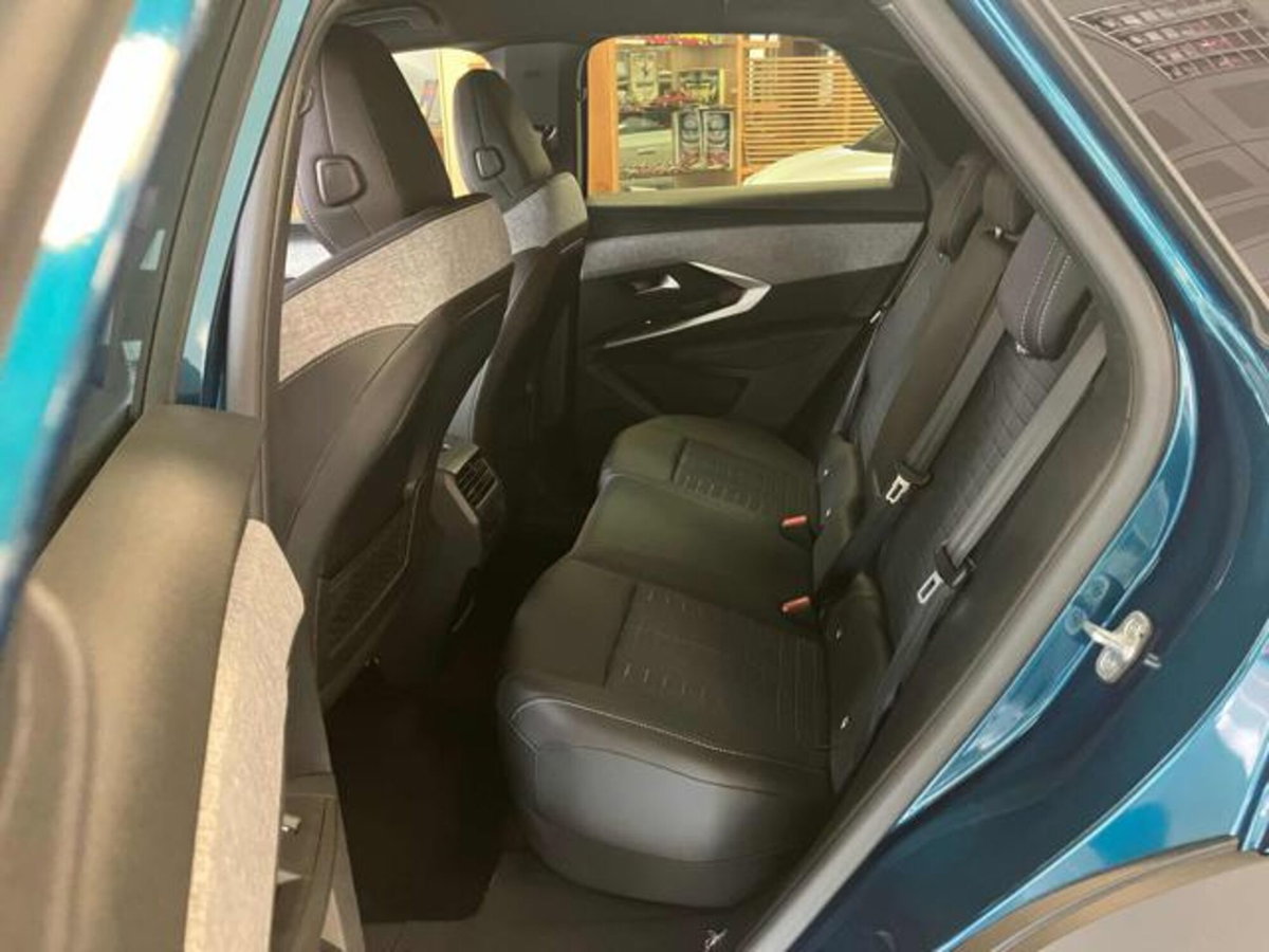 Peugeot 3008 1.2 hybrid Allure Business 145cv e-dcs6 (9)